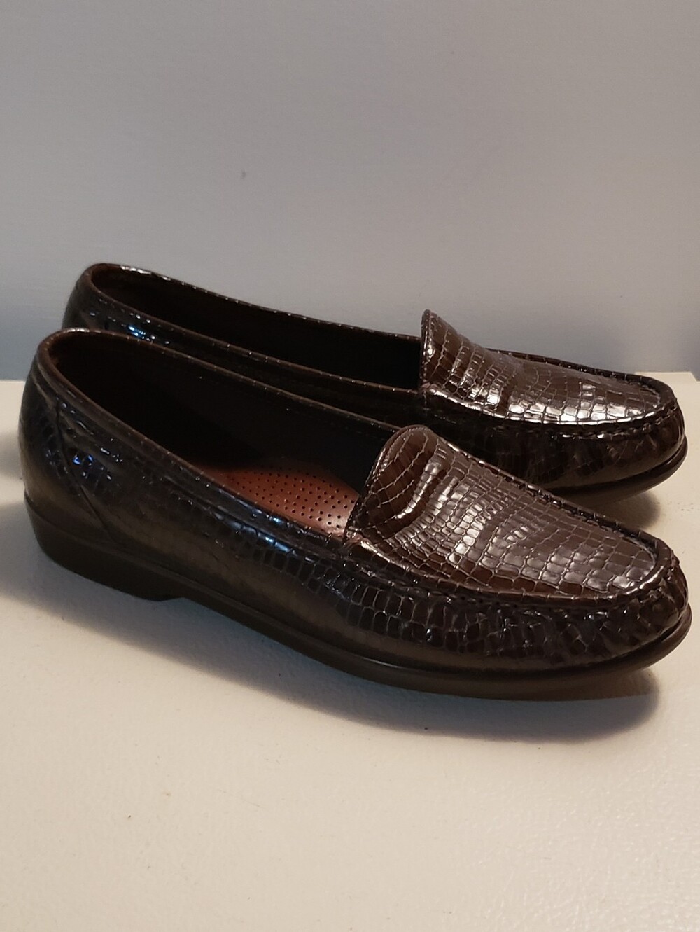 SAS Women's Shiny Croc-Embossed Brown Loafers